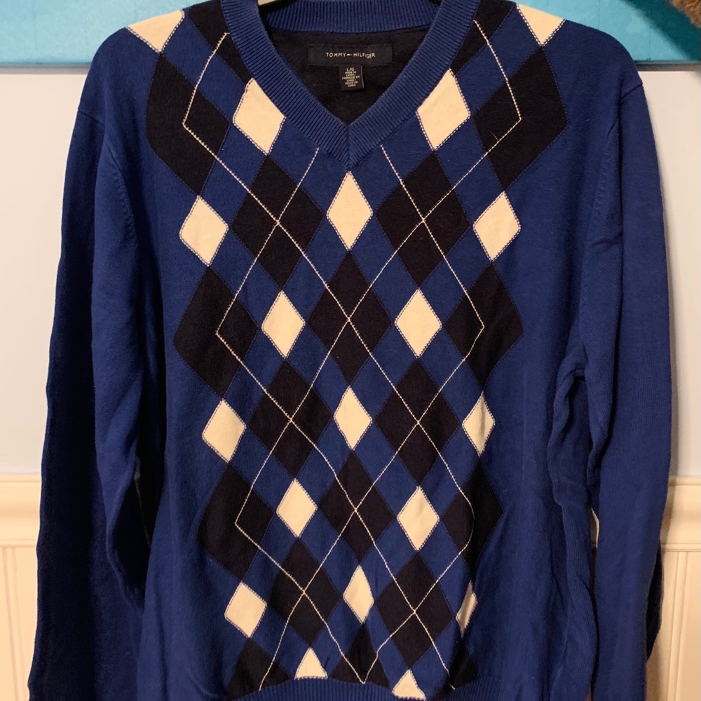 Tommy Hilfiger Mens Sweater.